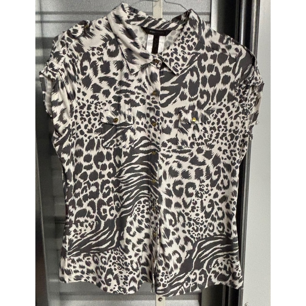 BCBGMAXAZRIA Women Grey White Animal Print Button Down Cap Sleeve Blouse Medium